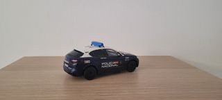 Alfa Romeo Stelvio Policia Nacional 1 43