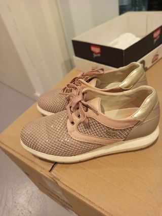 Zapatos deportivo de mujer ,