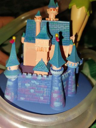 Campanilla castillo disneyland