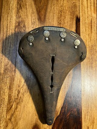 Sella brooks vintage