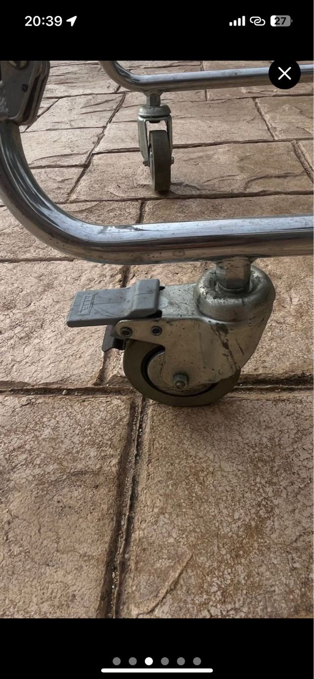 Perchero portátil y plegable