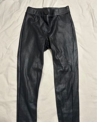 Pantalón cuero