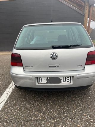 Volkswagen Golf 2000