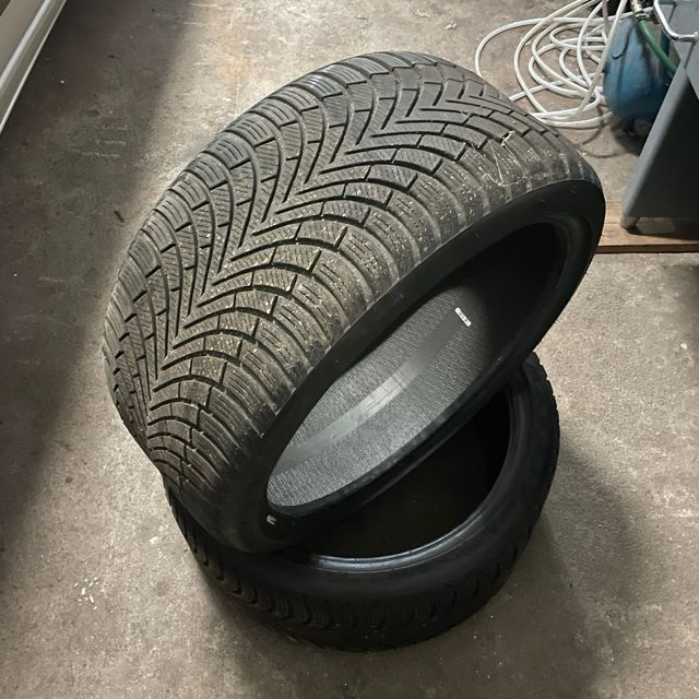 Pareja neumaticos invierno MAXXIS 255/35/19