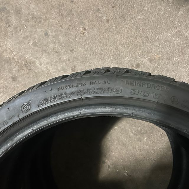 Pareja neumaticos invierno MAXXIS 255/35/19