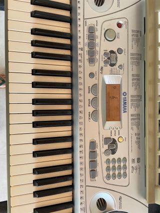 Tastiera Yamaha PSR-275