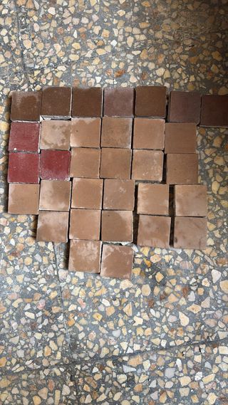 Piezas pavimento hidráulico varios tamaños. Nolla.