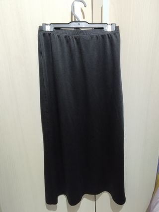 Falda larga de tubo
