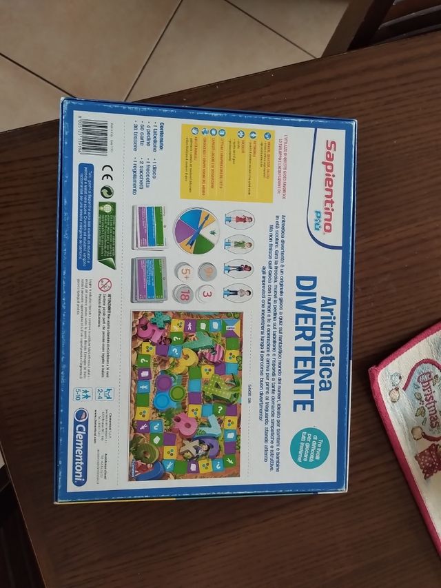 Gioco in scatola con la matematica