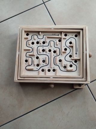 Labirinto educativo di legno