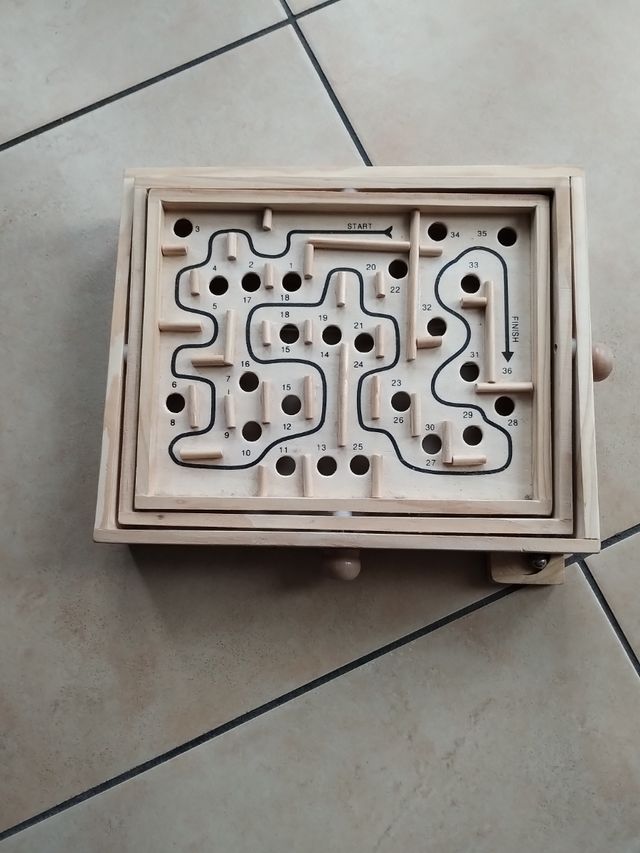 Labirinto educativo di legno