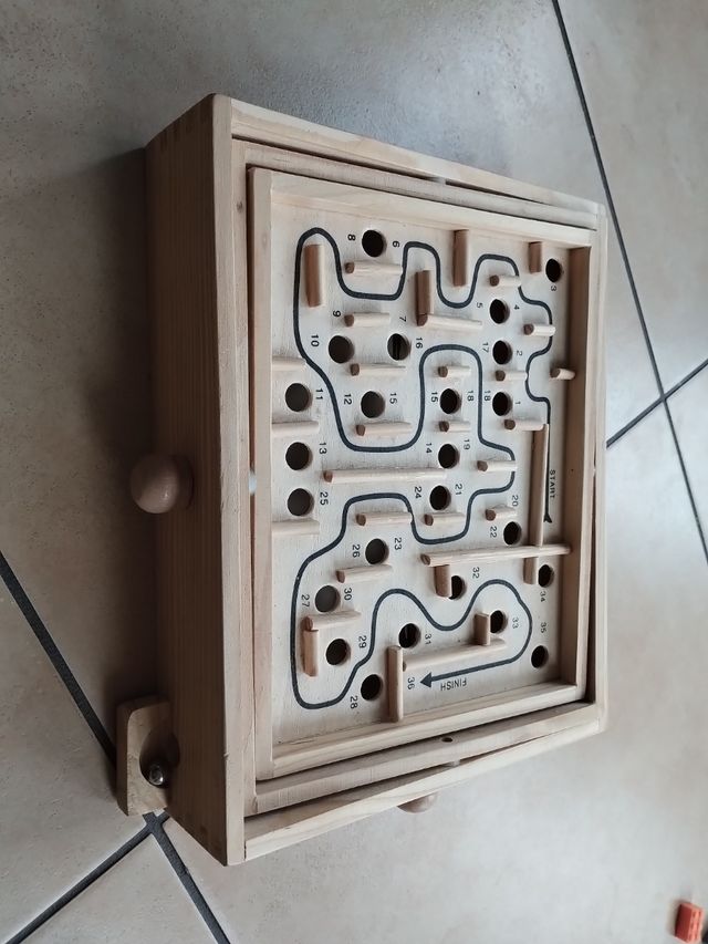 Labirinto educativo di legno