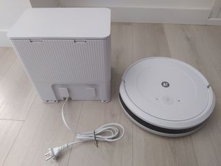 Robot aspirador y friegasuelos 