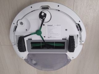 Robot aspirador y friegasuelos 