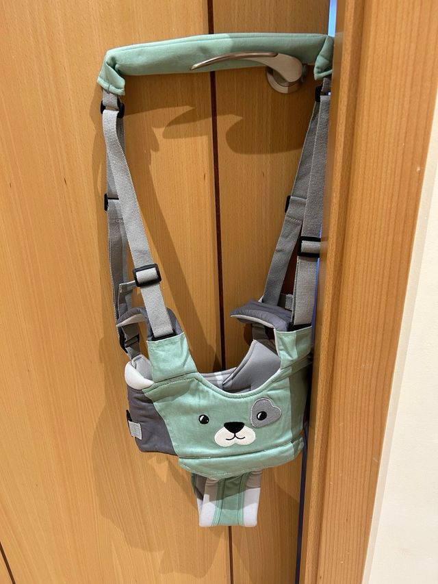 Arnes seguridad para caminar. Verde