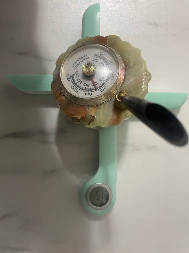 Portapenne con barometro in pietra vi