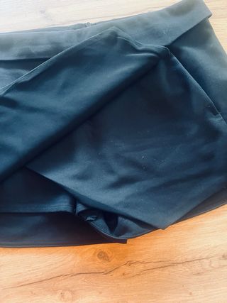 Falda/pantalon Zara 