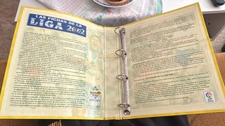 ALBUM MUNDICROMO 2002 VACIO