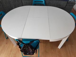 Mesa blanca redonda- extensible Ikea modelo bjurst