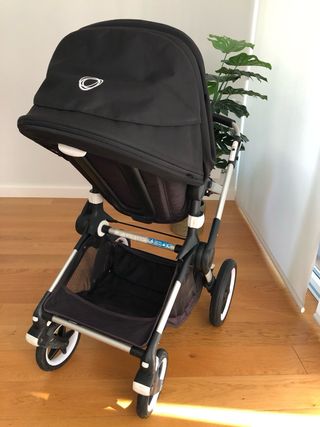 Carrito Bugaboo Fox 2 con capazo y silla