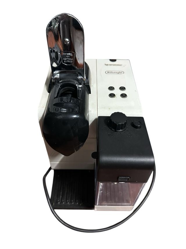 Cafetera sin soenas uso marcs DELONGHI