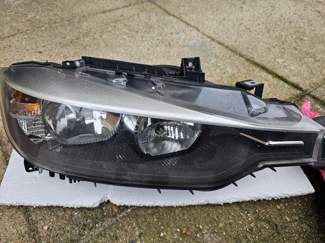 Faróis BMW F31 2013