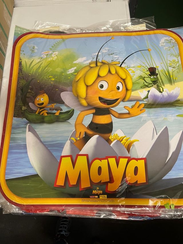 Piñata de la Abeja Amaya