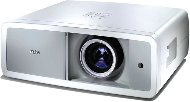 Video proyector Sanyo PLV-Z700