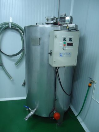 Se vende máquinaria apícola  usada perfecto estado