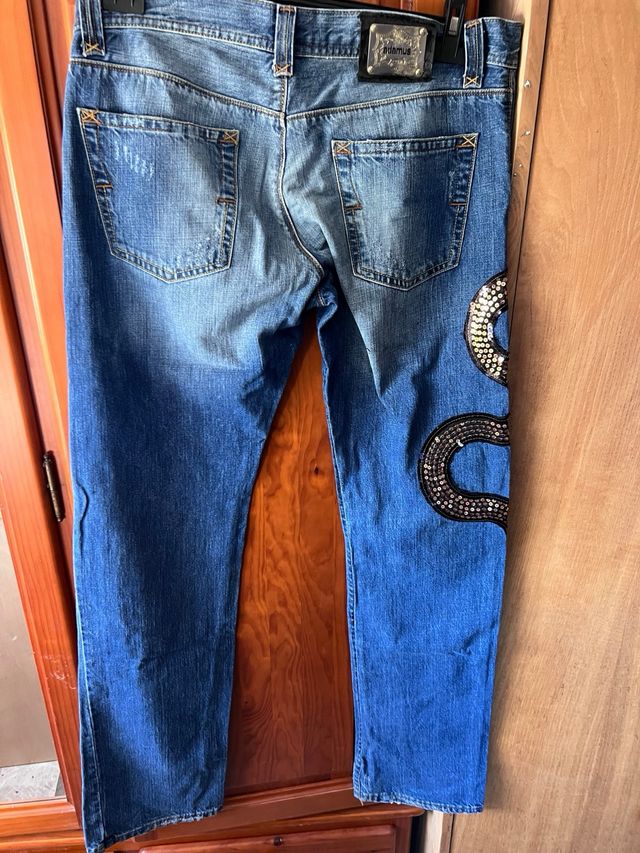 Pantalon vaquero y lentejuelas adamus