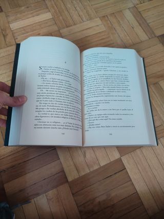 Cincuenta sombras más oscuras (Cincuenta sombras 2) (Spanish Edition)