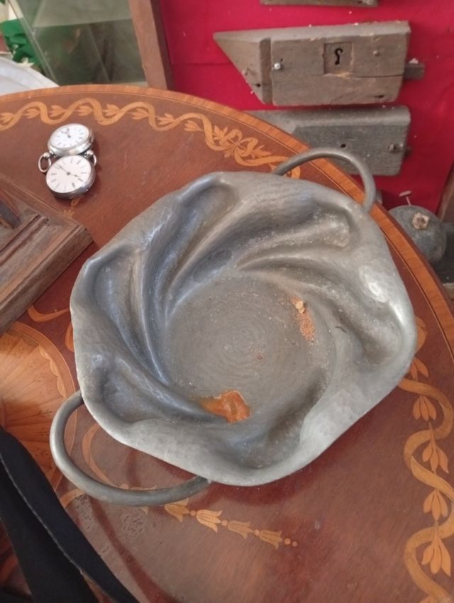 Cesta peltre Francia siglo XiX 