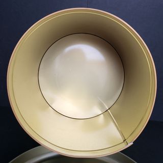 Caja metálica vintage