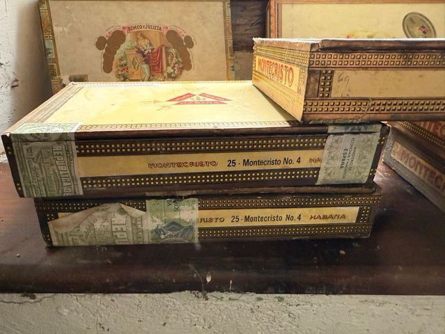 Cajas de puros vacias