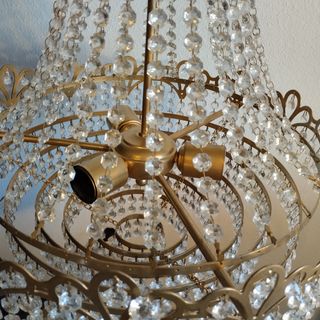 Lampara dorada con cristales