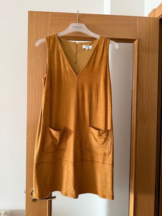 Vestido mostaza antelina 36