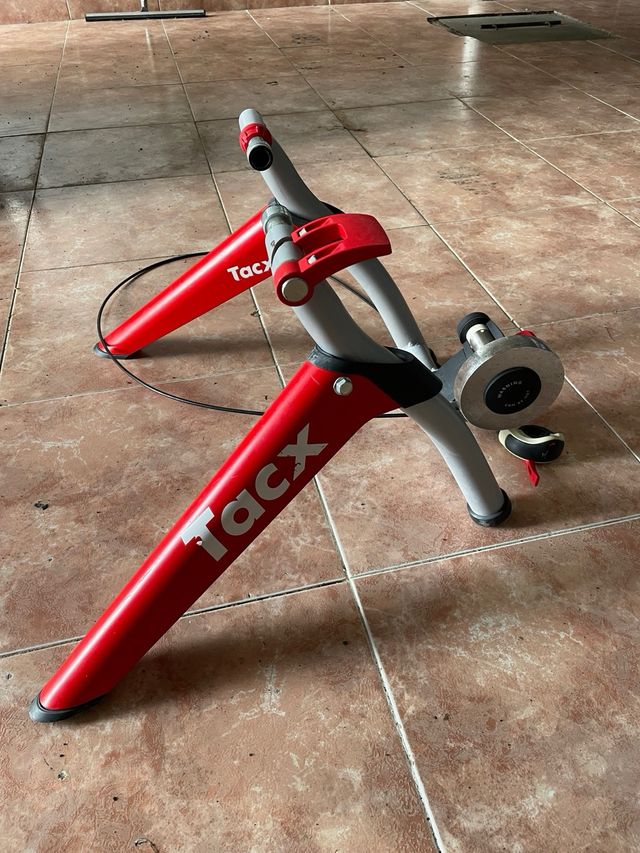 Rodillo bici Tacx Satori