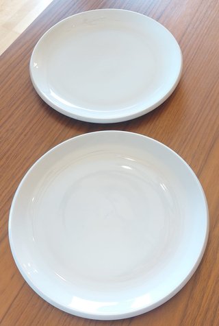 1 BANDEJA O FUENTE Y 2 PLATOS DE TARTAS