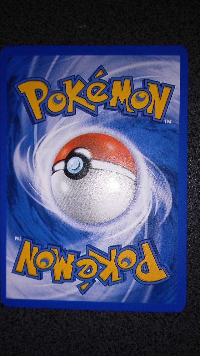 Carta Pokémon Morpeko V