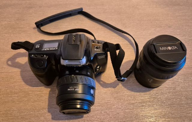 Cámara Reflex Minolta Dynax 300si