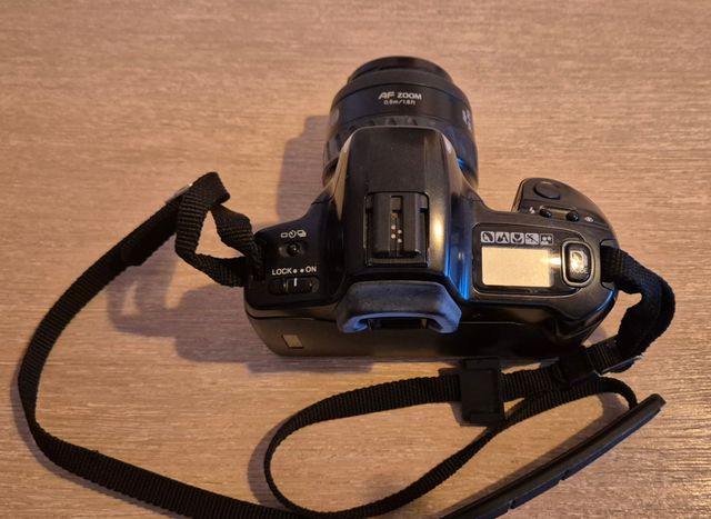 Cámara Reflex Minolta Dynax 300si