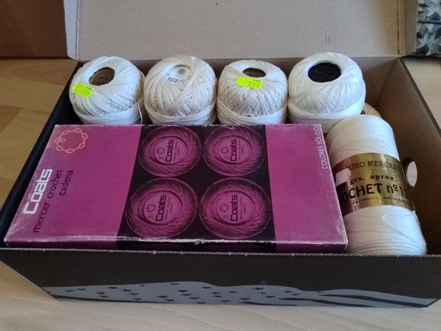 Ovillos de hilo para ganchillo.