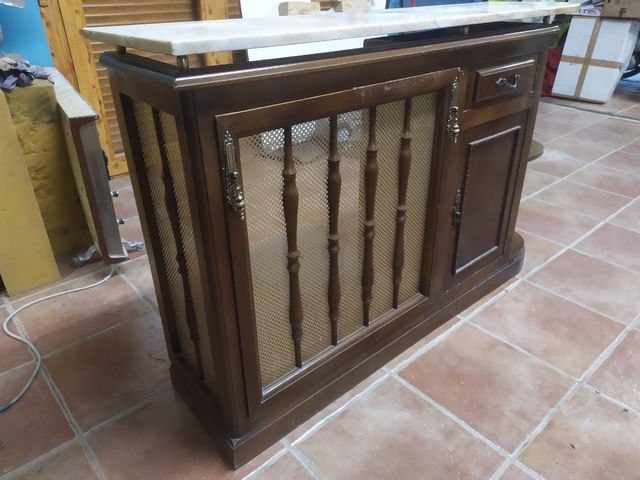 Mueble de recibidor cubre radiador