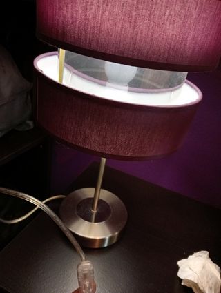 Candeeiro de mesa novo