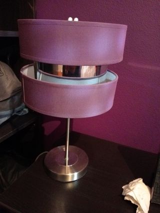 Candeeiro de mesa novo