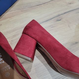 Zapato ante rojo 40