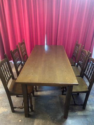 GRAN CONJUNTO MESA Y 6 SILLAS DE MADERA MACIZA