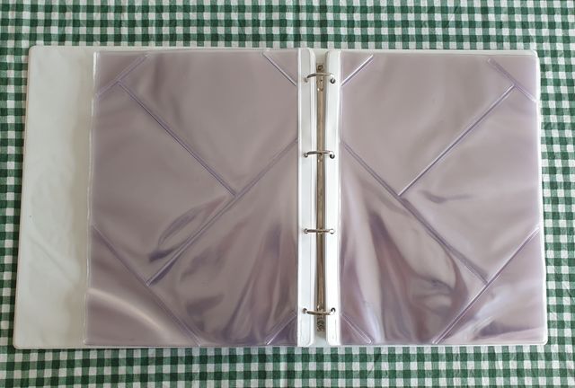 Dos archivadores Cds