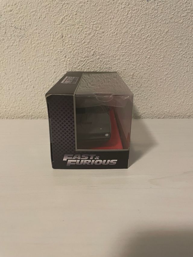 Playmouth barracuda de fast and furious