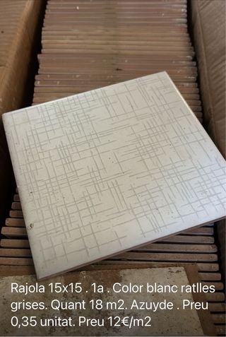Rajola 15x15 blanc ratlles gris